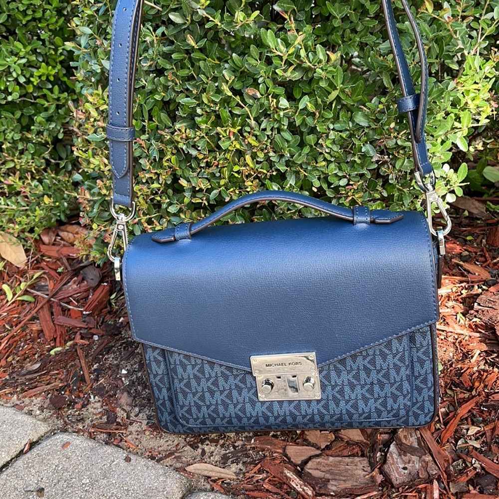 MICHAEL KORS Rose Medium Top Handle Messenger ADMI - Picture 16 of 16